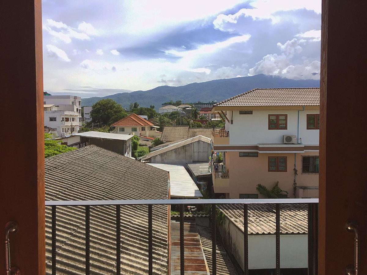Chor Chang House Chiang Mai Buitenkant foto